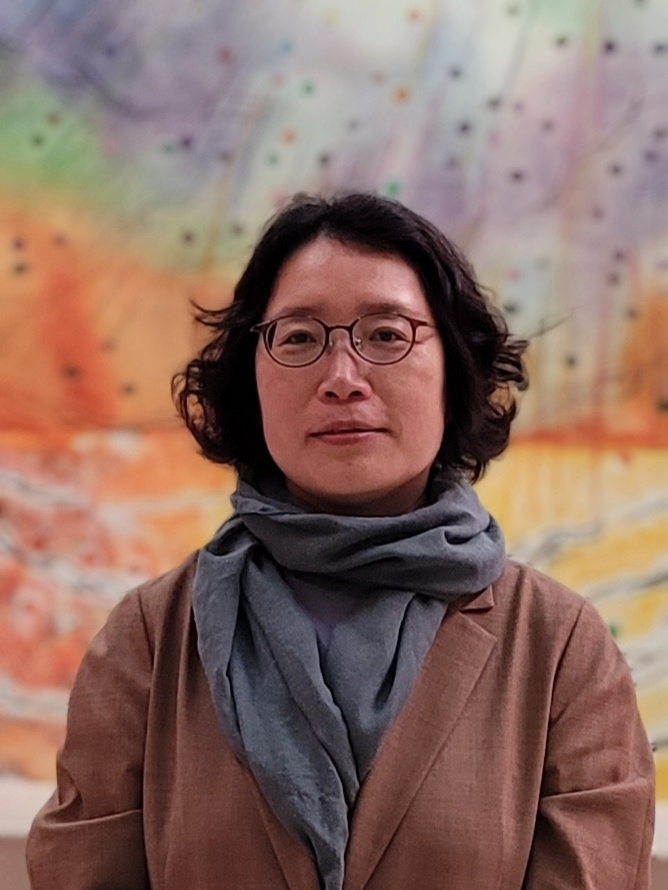 손지아